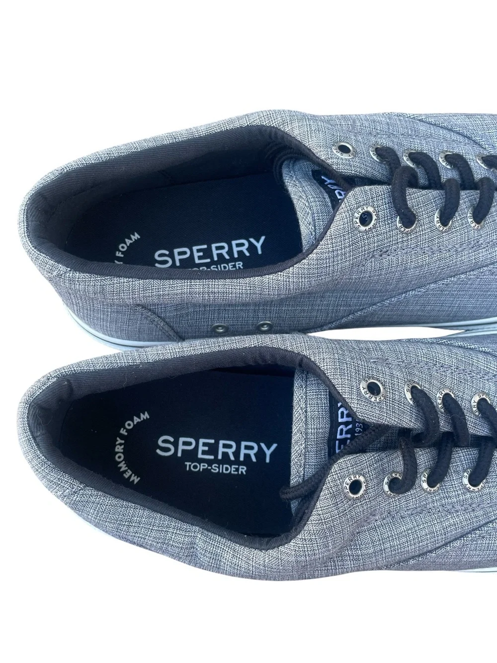 Sperry Men’s Canvas Low Top Sneaker, Size 11.5, Black/White, EUC